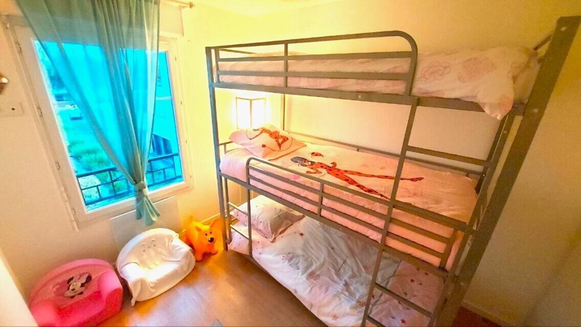 Appartement Familial Pour 6 Adultes Et 5 Enfants A 10 Min De Disney Bailly-Romainvilliers Eksteriør billede